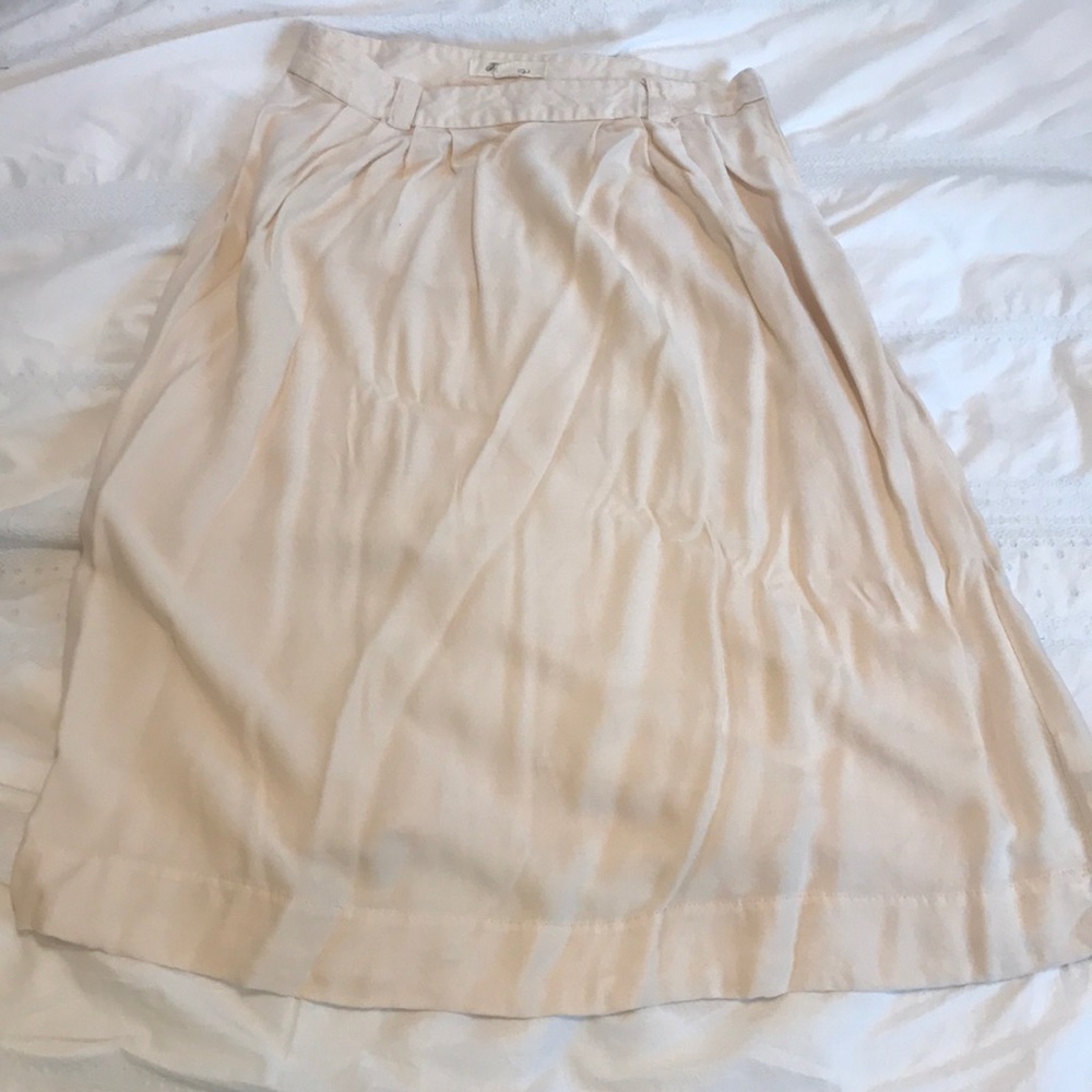 Cream mid-length skirt